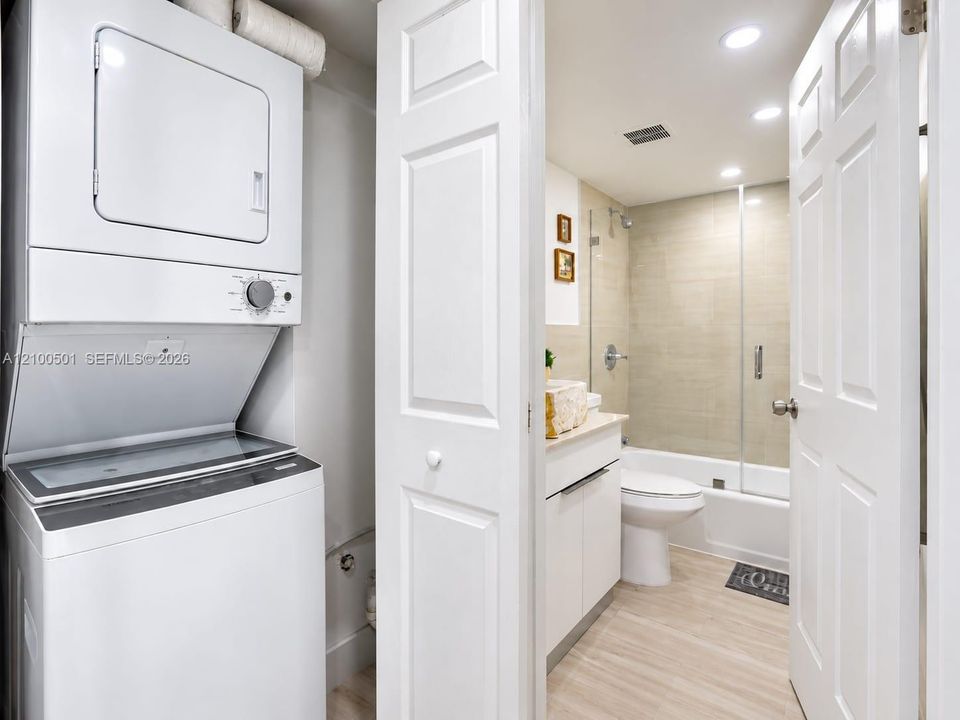 En Venta: $265,000 (2 camas, 2 baños, 1180 Pies cuadrados)