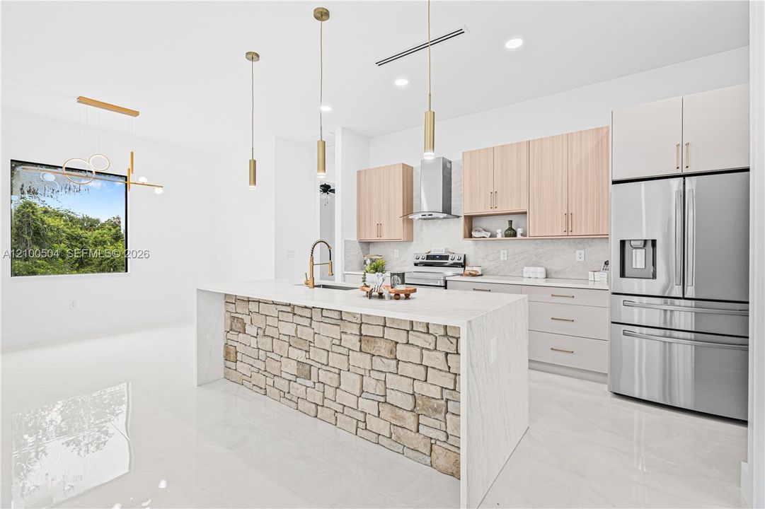 En Venta: $370,000 (4 camas, 3 baños, 0 Pies cuadrados)