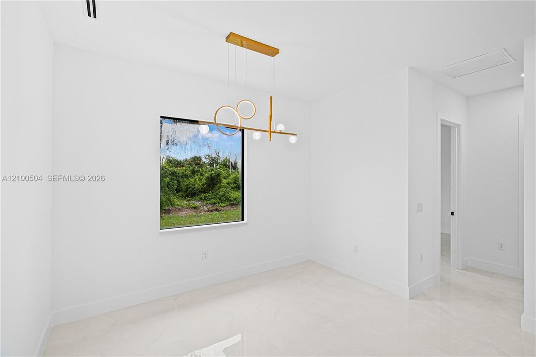 En Venta: $370,000 (4 camas, 3 baños, 0 Pies cuadrados)