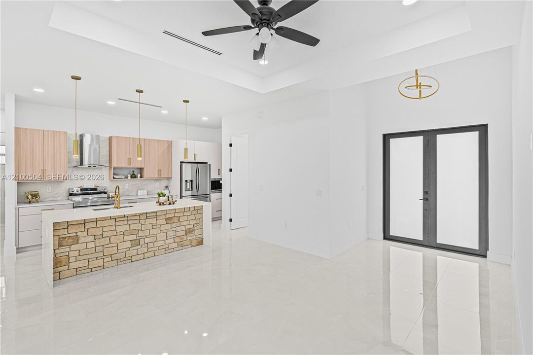 En Venta: $370,000 (4 camas, 3 baños, 0 Pies cuadrados)