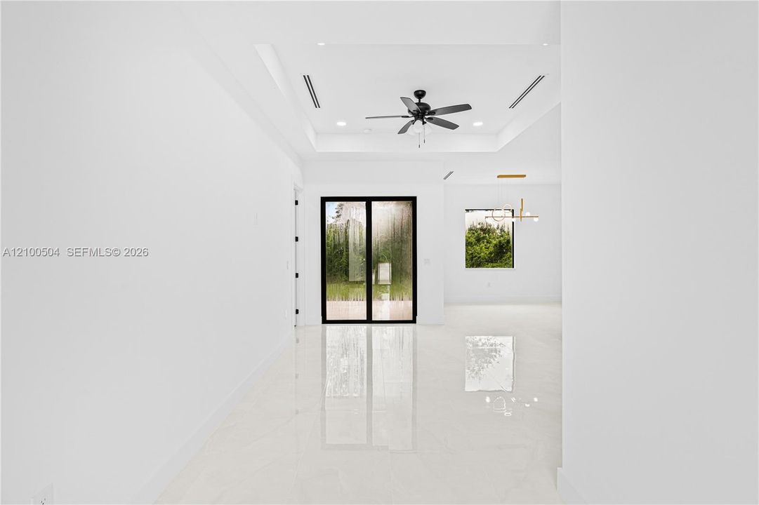 En Venta: $370,000 (4 camas, 3 baños, 0 Pies cuadrados)