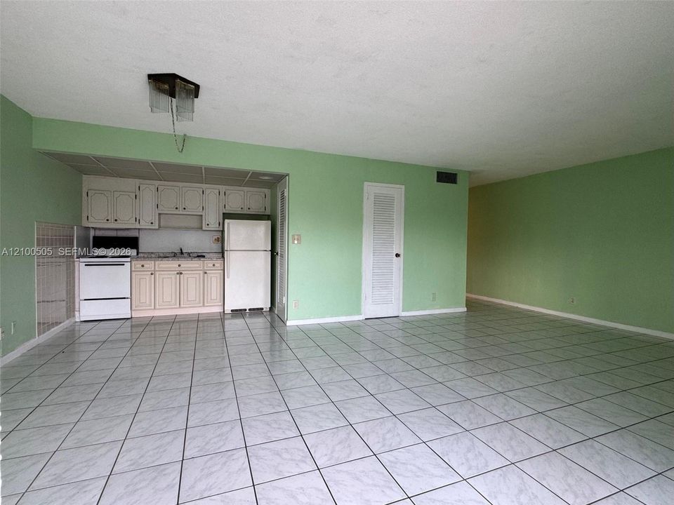 В аренду: $1,500 (1 спален, 1 ванн, 460 Квадратных фут)