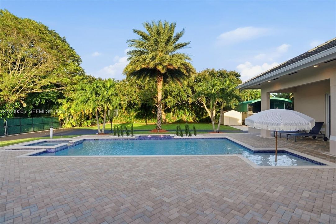 For Sale: $2,300,000 (5 beds, 4 baths, 3708 Square Feet)