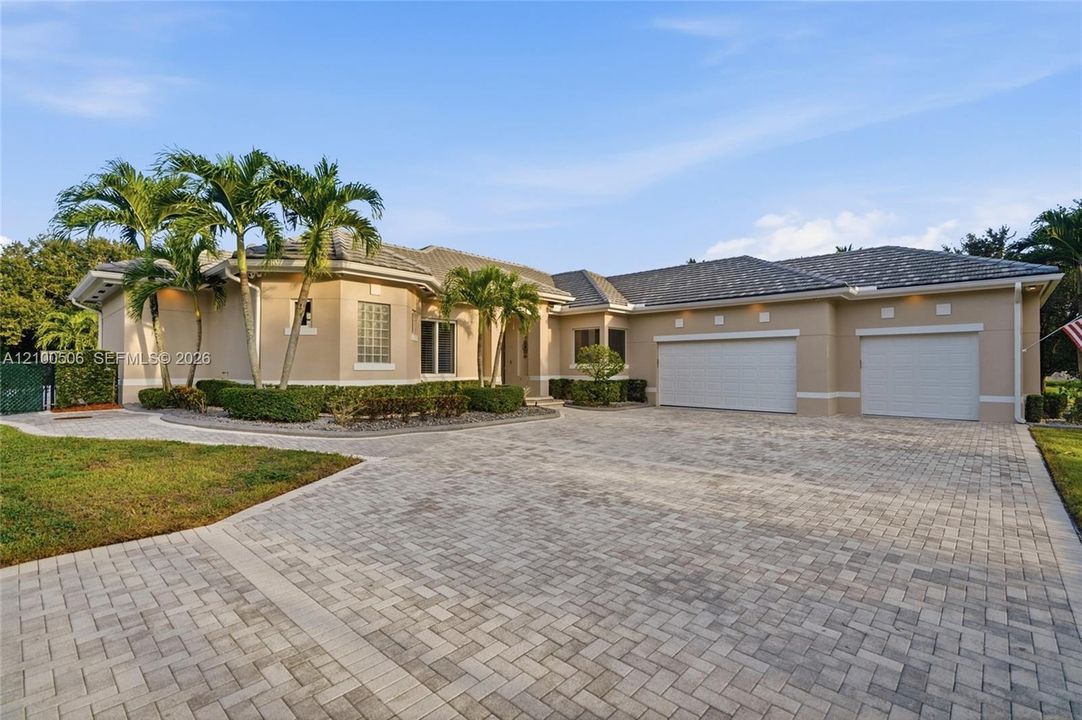 For Sale: $2,300,000 (5 beds, 4 baths, 3708 Square Feet)