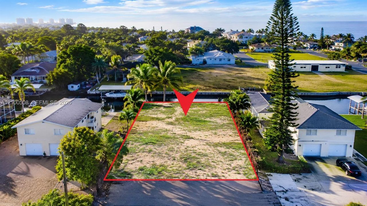 待售: $860,000 (0.19 acres)