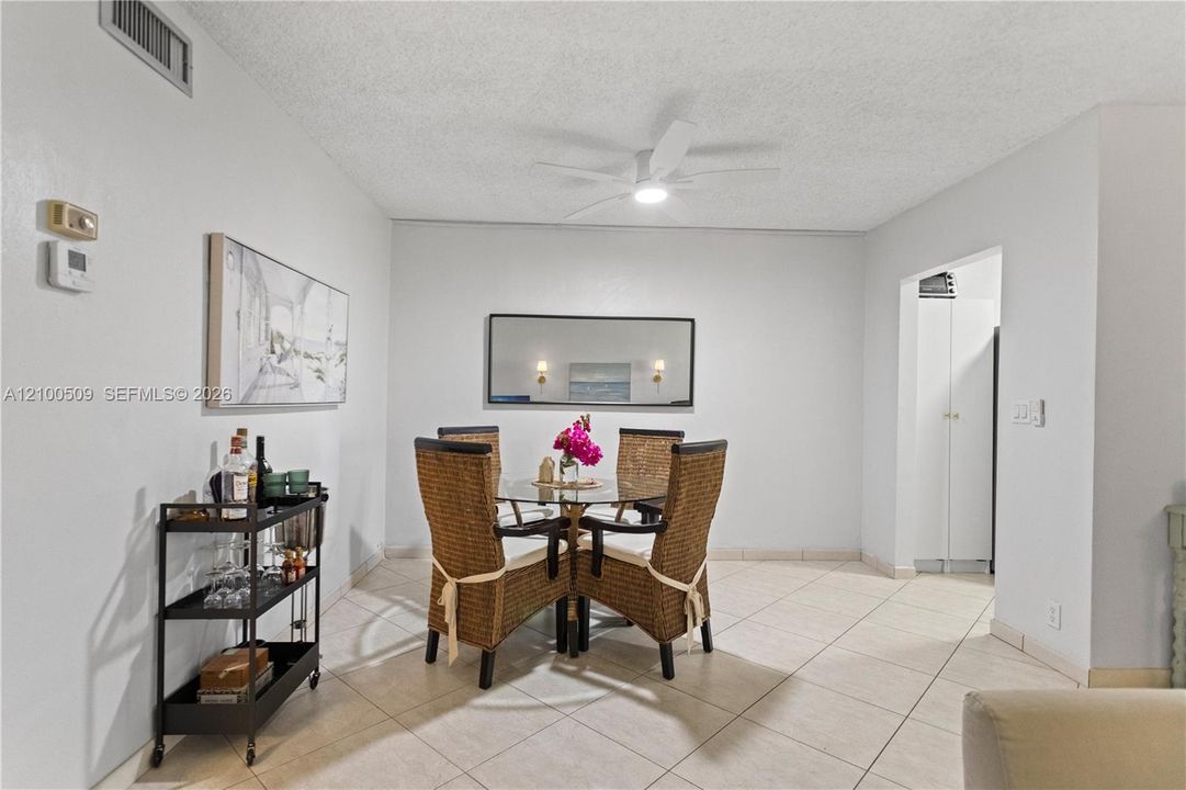 En Venta: $179,900 (1 camas, 1 baños, 750 Pies cuadrados)