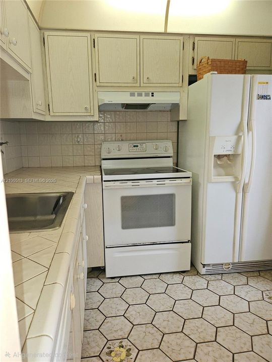 En Venta: $140,000 (2 camas, 2 baños, 944 Pies cuadrados)