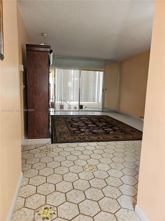 En Venta: $140,000 (2 camas, 2 baños, 944 Pies cuadrados)