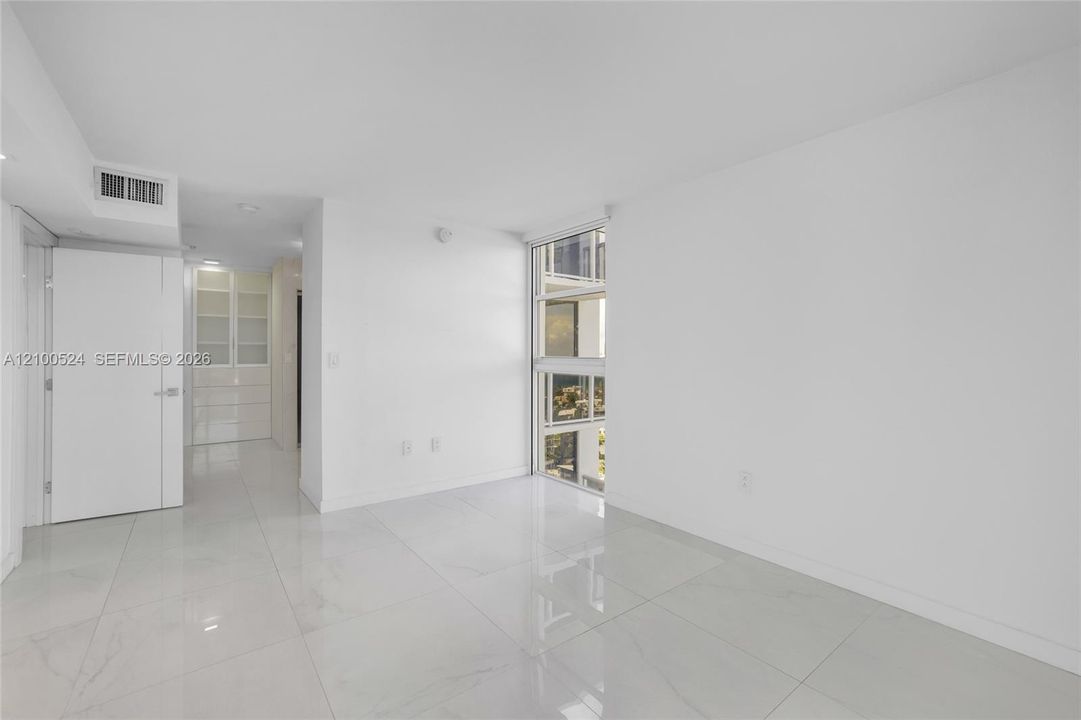В аренду: $3,800 (2 спален, 2 ванн, 1100 Квадратных фут)