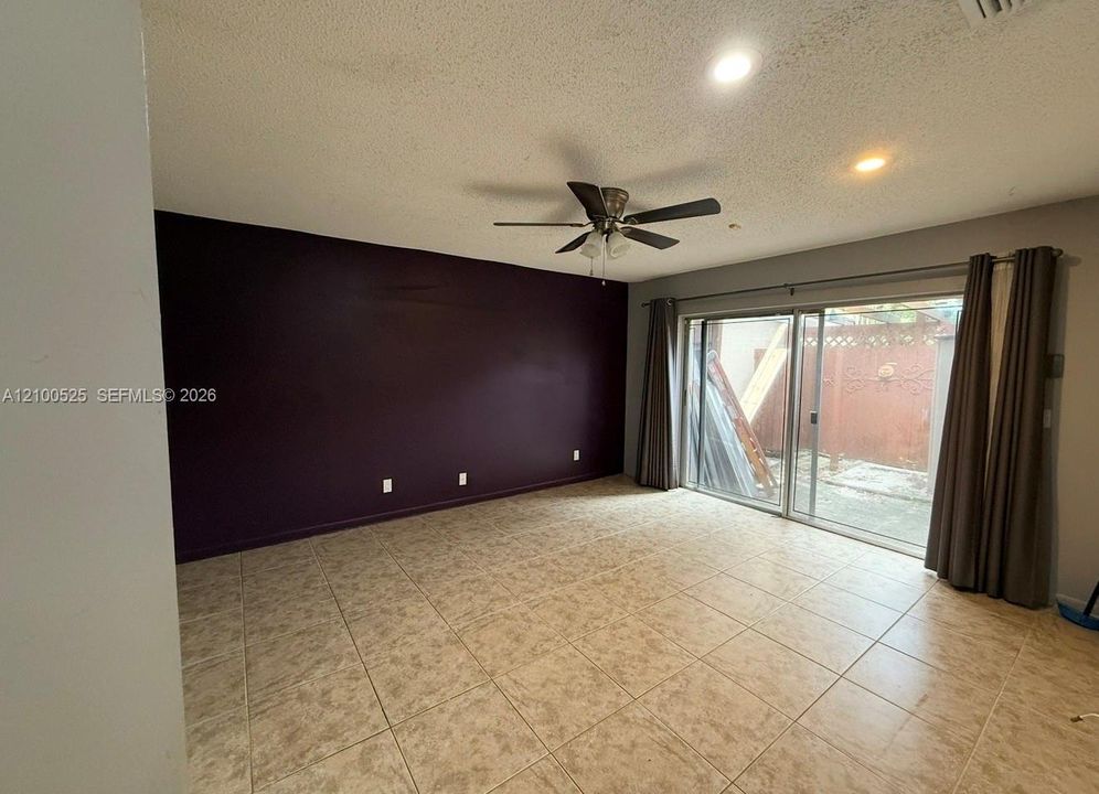 For Sale: $550,000 (3 beds, 2 baths, 1482 Square Feet)