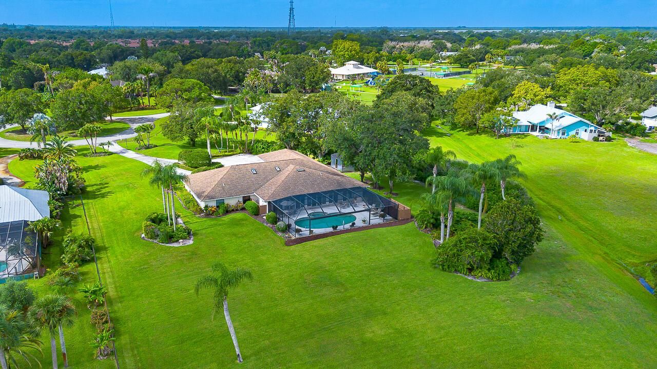 3495 SW Forest Hills Court-8