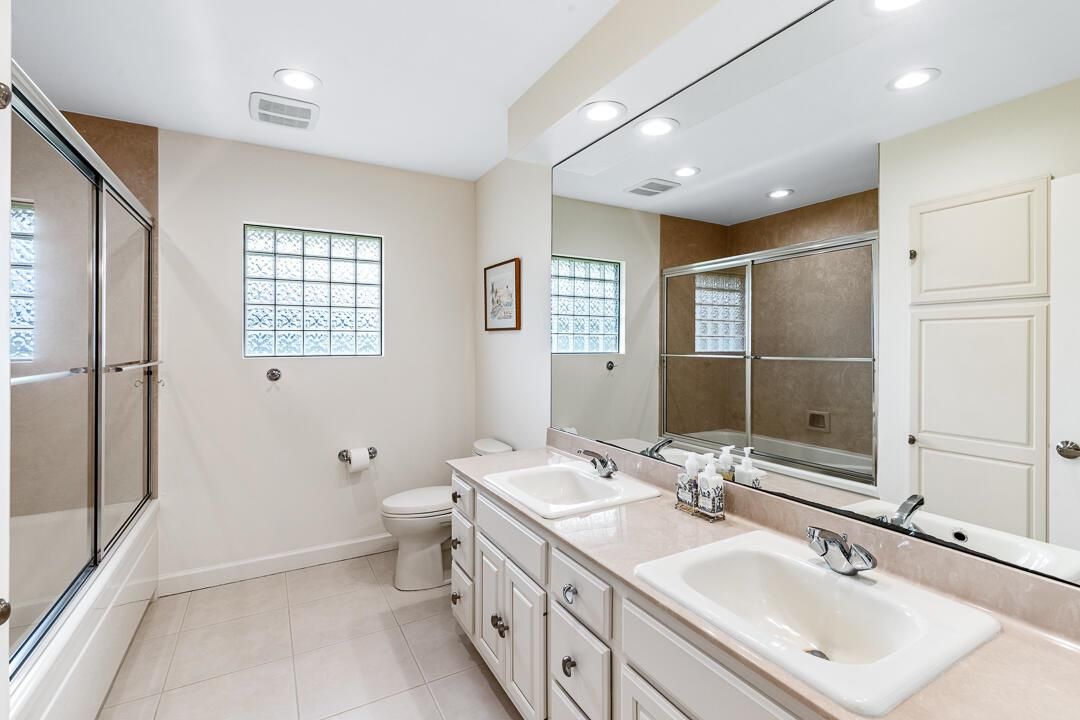3495 SW Forest Hills Court-46