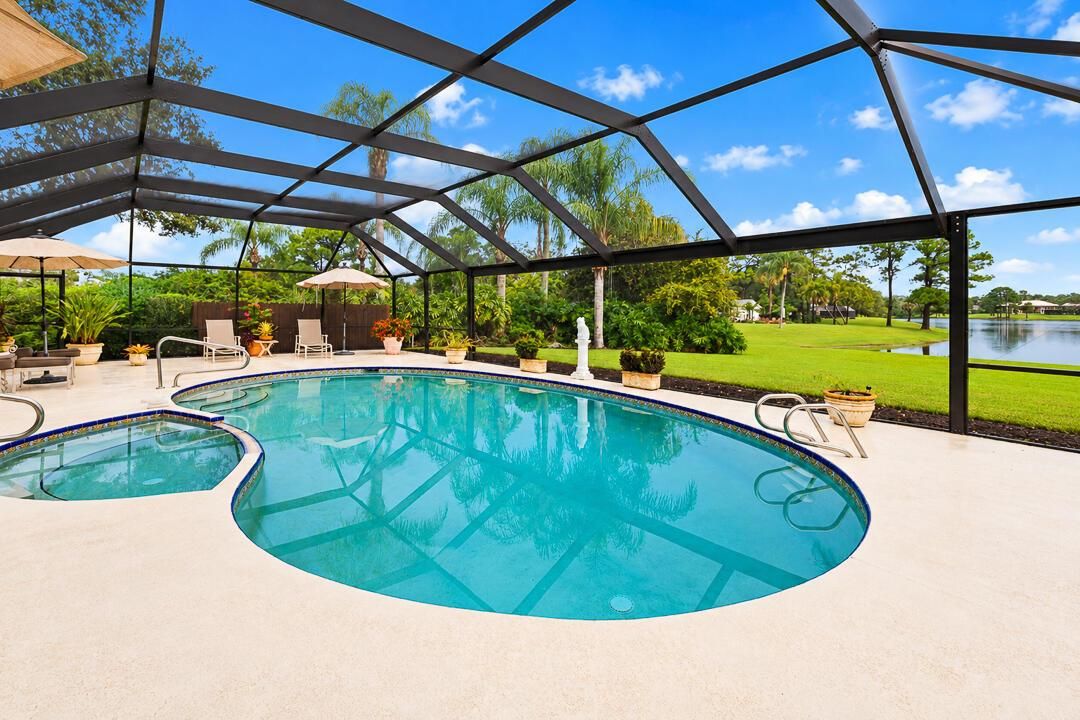 3495 SW Forest Hills Court-54