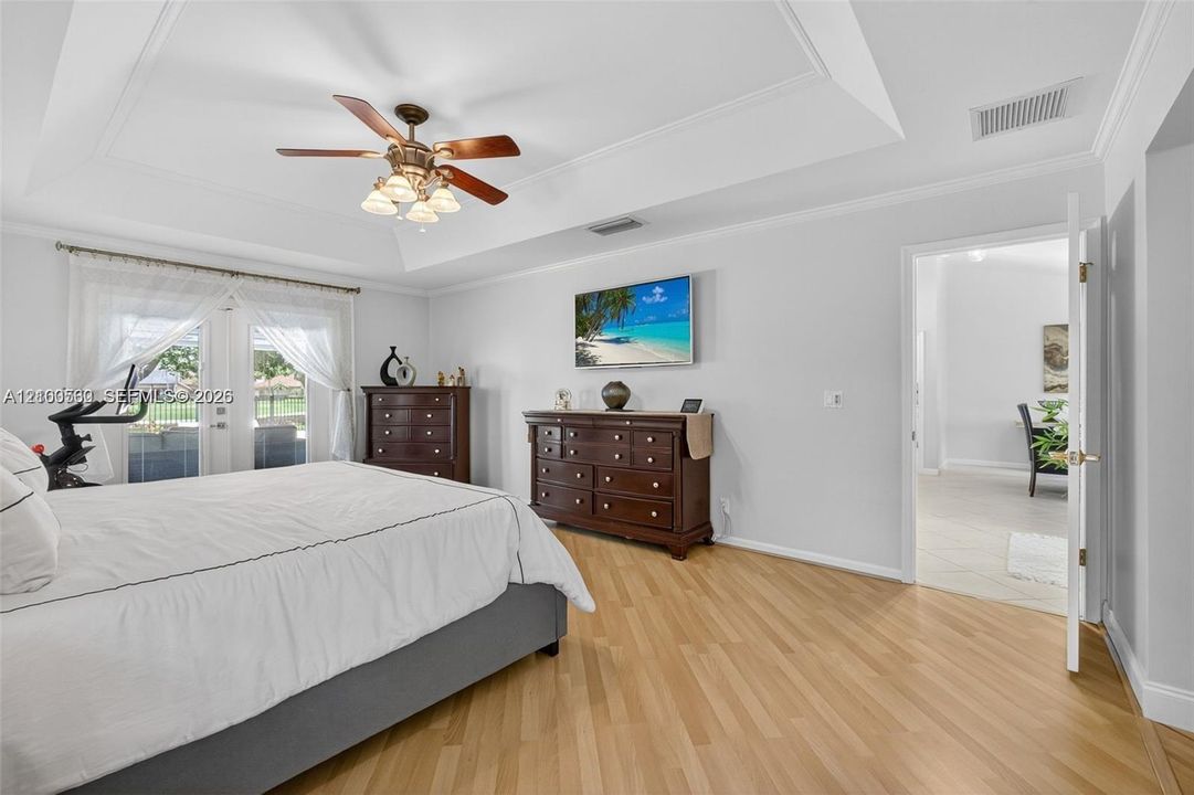 В аренду: $13,500 (3 спален, 2 ванн, 2413 Квадратных фут)