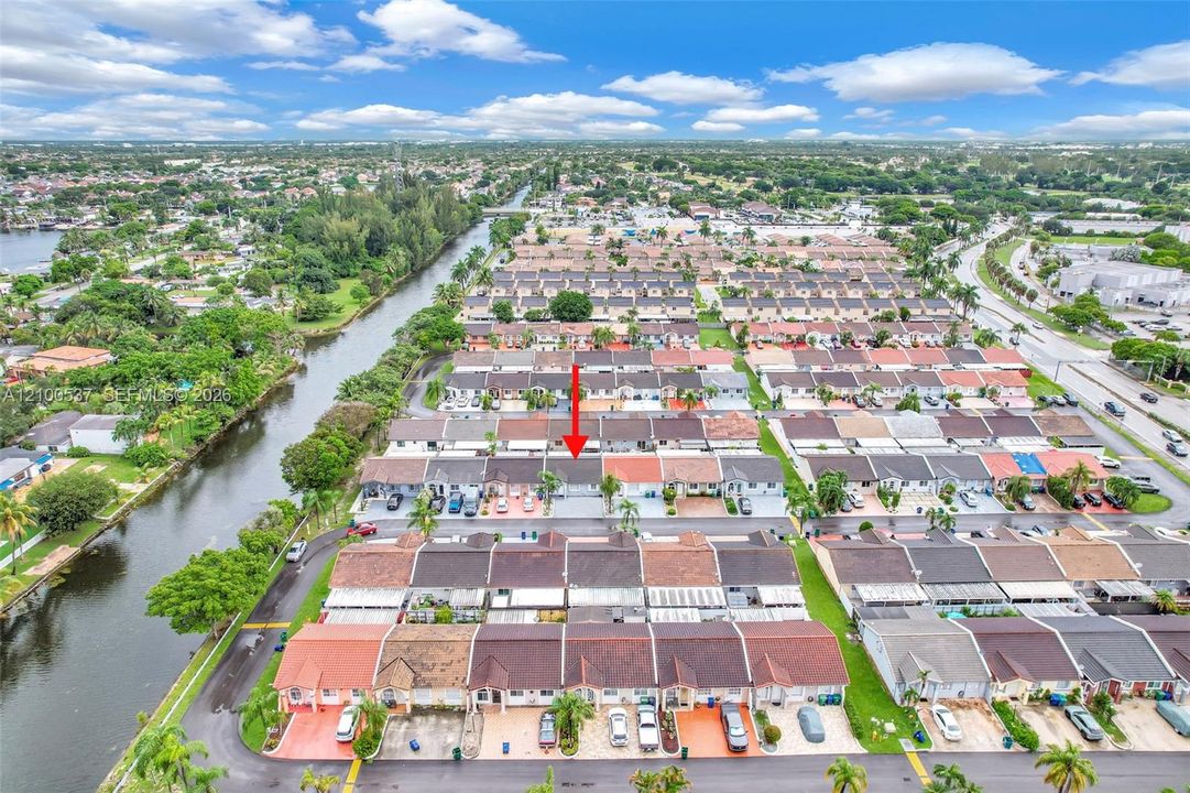 На продажу: $469,900 (3 спален, 2 ванн, 1190 Квадратных фут)