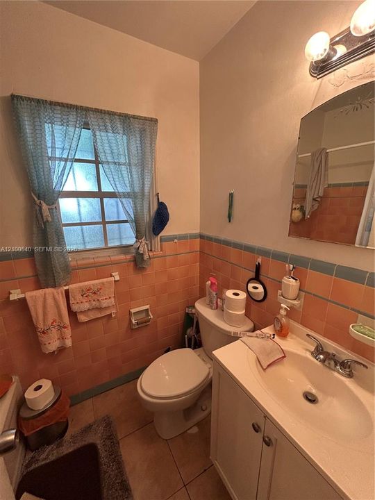 Activo con contrato: $625,000 (3 camas, 1 baños, 1342 Pies cuadrados)