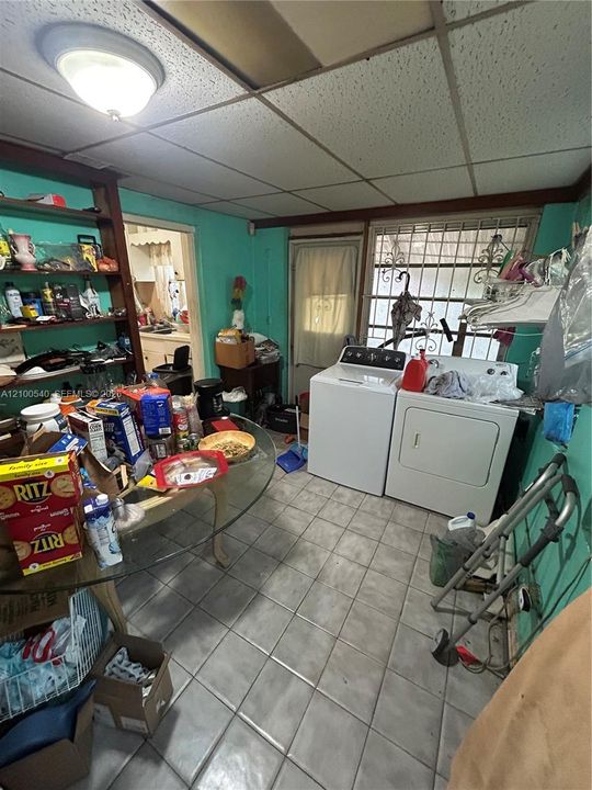 Activo con contrato: $625,000 (3 camas, 1 baños, 1342 Pies cuadrados)