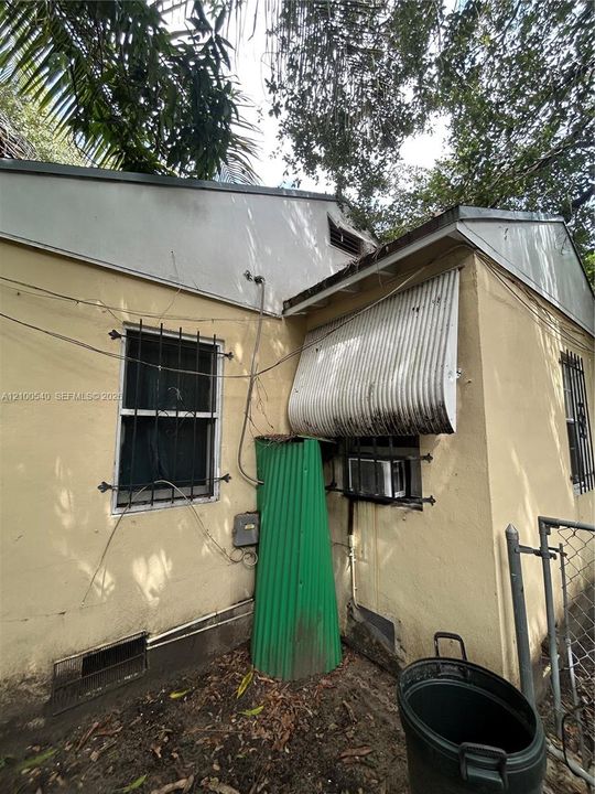 Activo con contrato: $625,000 (3 camas, 1 baños, 1342 Pies cuadrados)