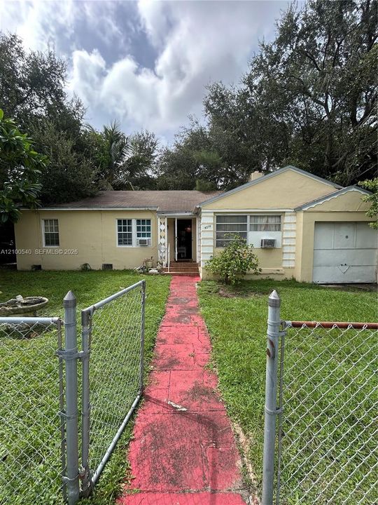 Activo con contrato: $625,000 (3 camas, 1 baños, 1342 Pies cuadrados)