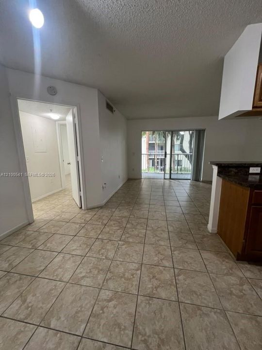 В аренду: $1,799 (1 спален, 1 ванн, 537 Квадратных фут)