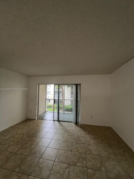 В аренду: $1,799 (1 спален, 1 ванн, 537 Квадратных фут)