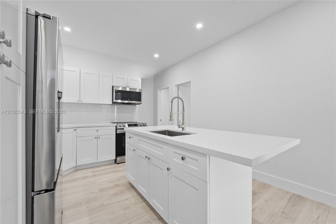 В аренду: $2,800 (2 спален, 2 ванн, 1732 Квадратных фут)
