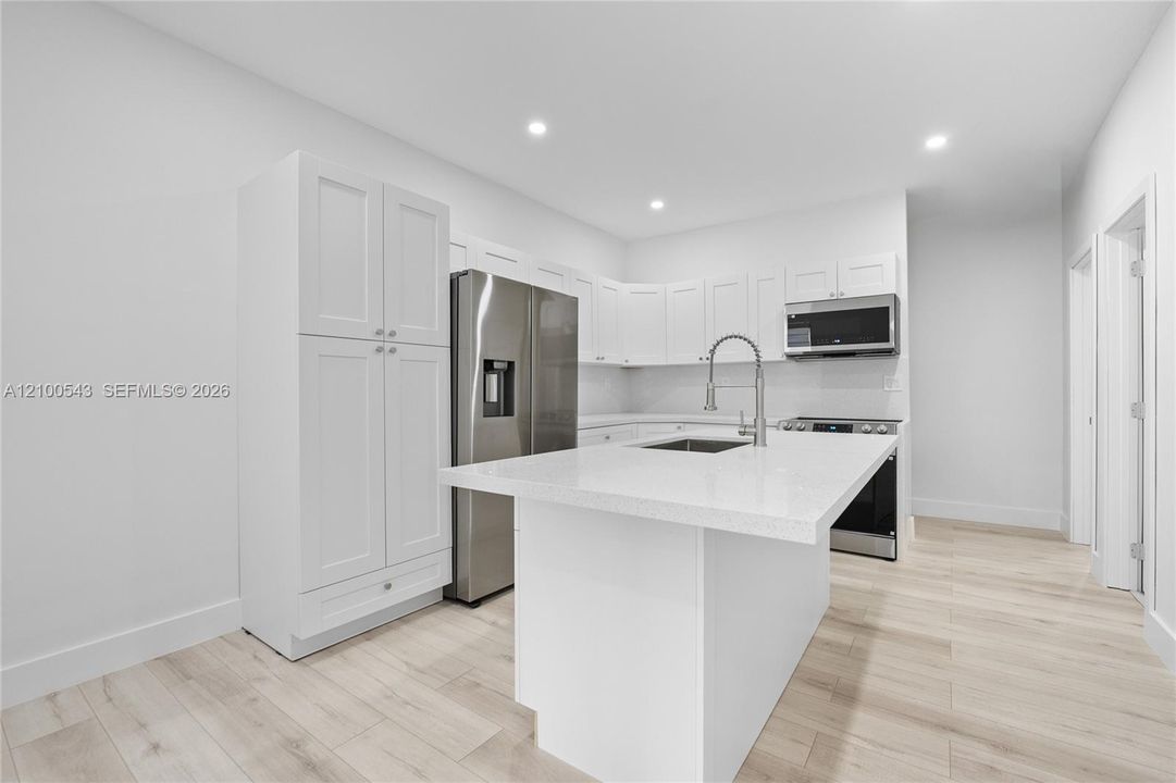 В аренду: $2,800 (2 спален, 2 ванн, 1732 Квадратных фут)