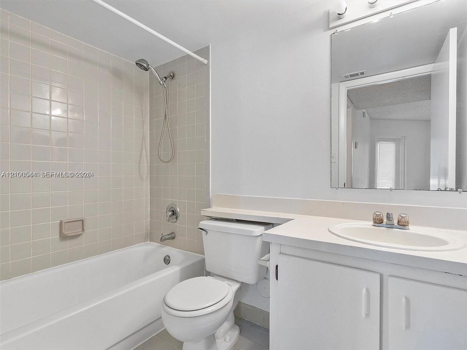 En Renta: $1,799 (1 camas, 1 baños, 650 Pies cuadrados)