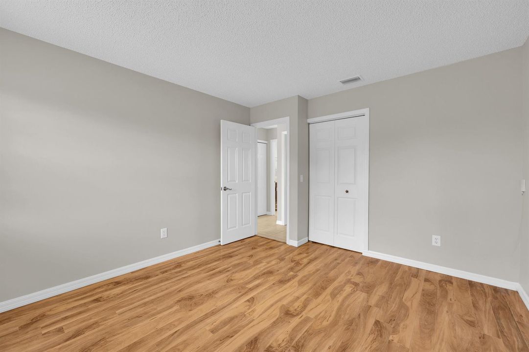 351 sw dwight ave - 25