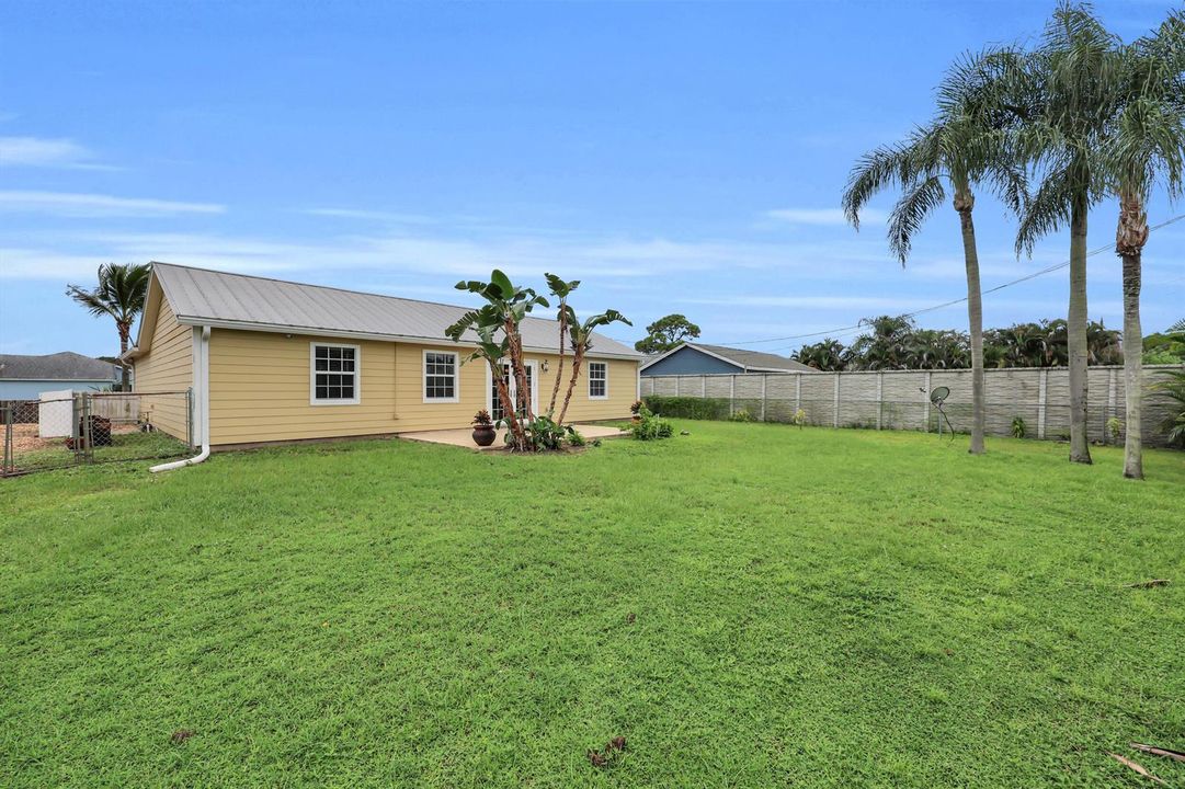 351 sw dwight ave - 35