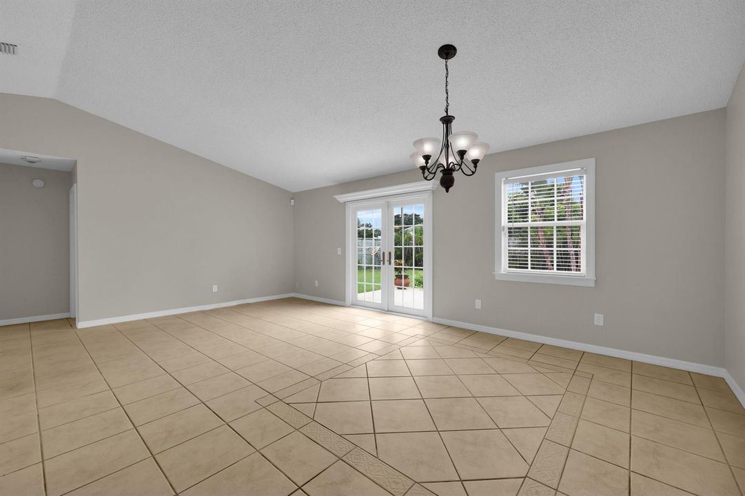 351 sw dwight ave - 12