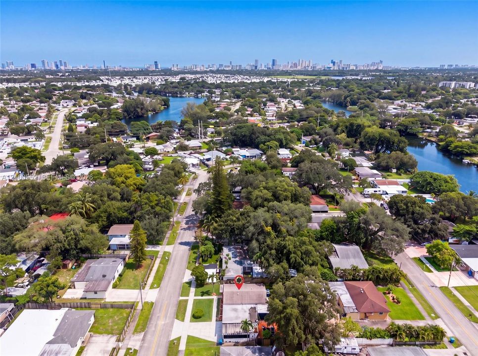 En Venta: $460,000 (3 camas, 1 baños, 1124 Pies cuadrados)