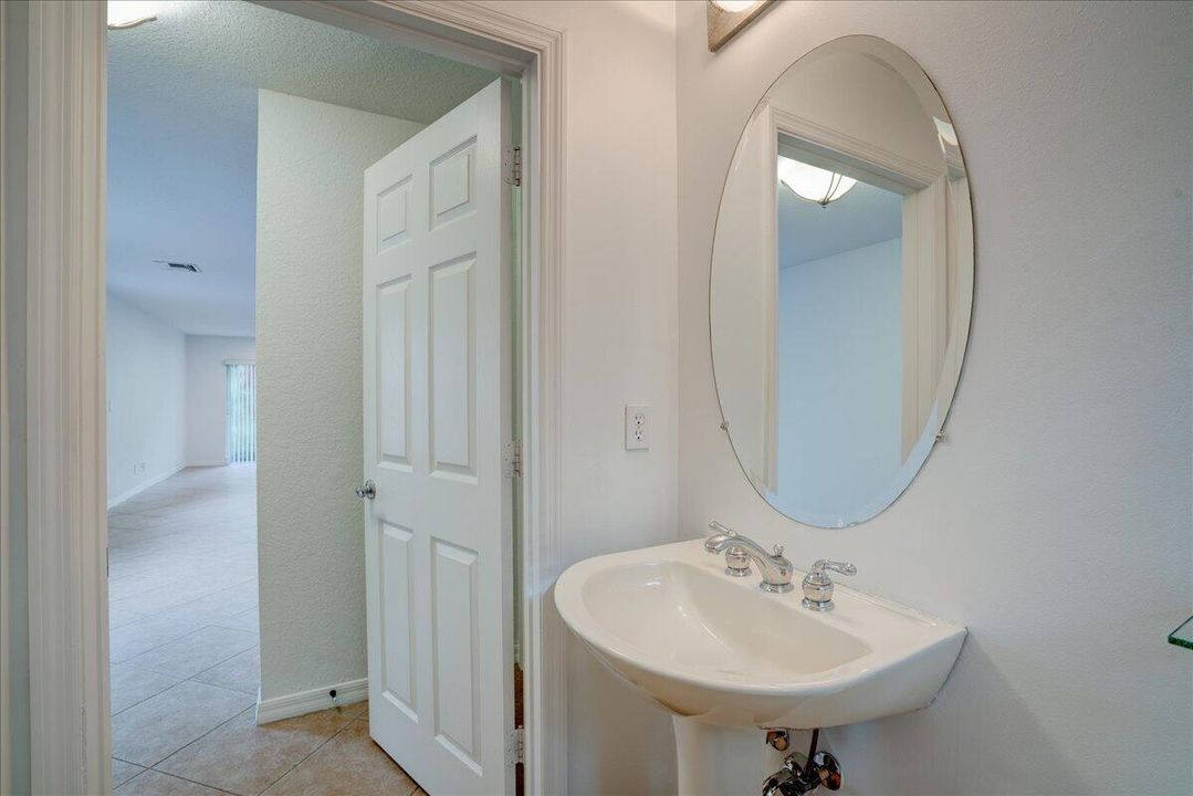 12-22160 Majestic Woods-13