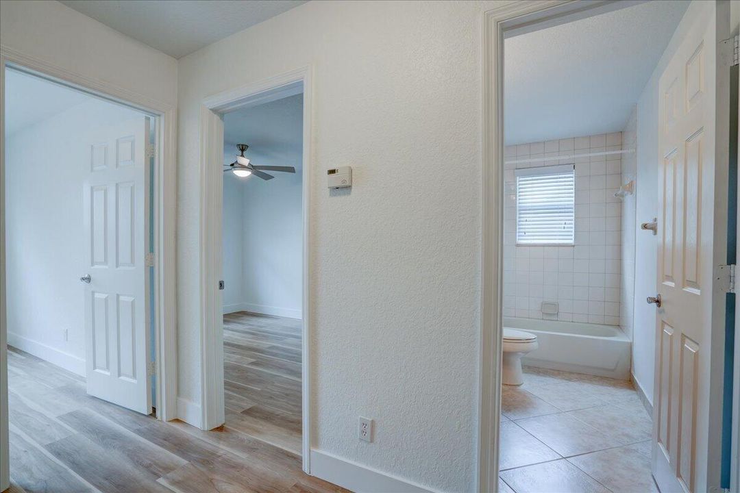 30-22160 Majestic Woods-27