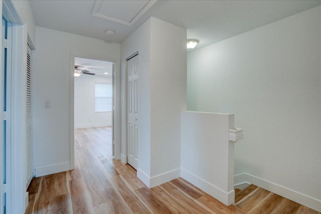 31-22160 Majestic Woods-41