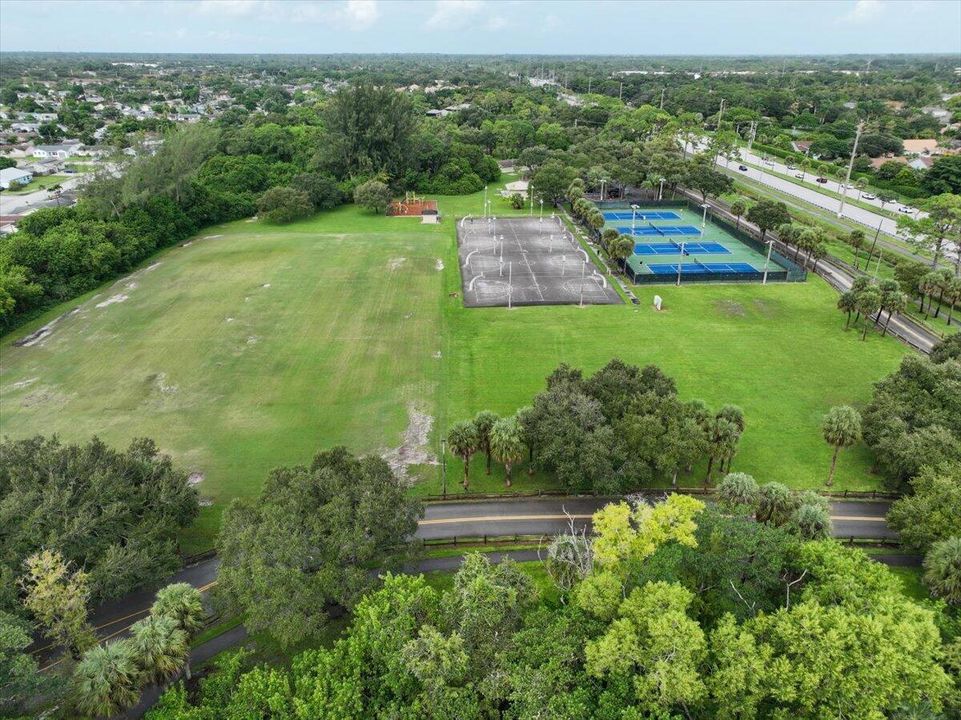 60-22160 Majestic Woods-58