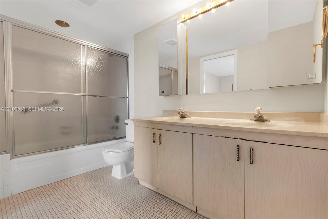 En Venta: $139,000 (2 camas, 2 baños, 1156 Pies cuadrados)
