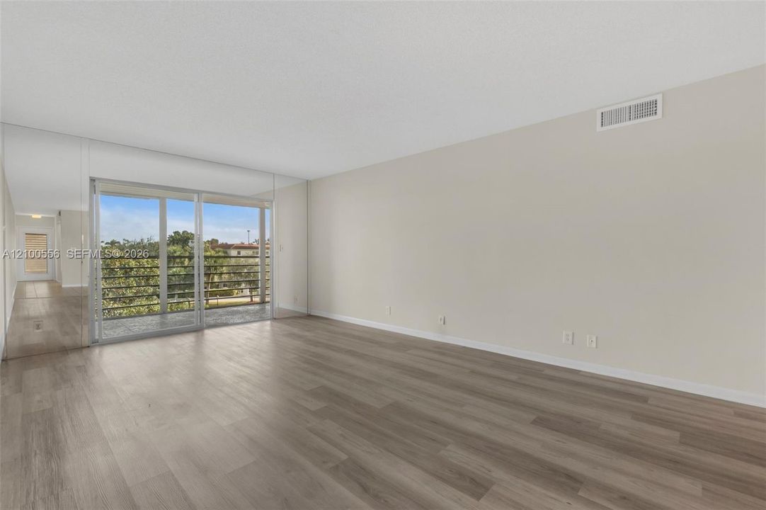 En Venta: $139,000 (2 camas, 2 baños, 1156 Pies cuadrados)