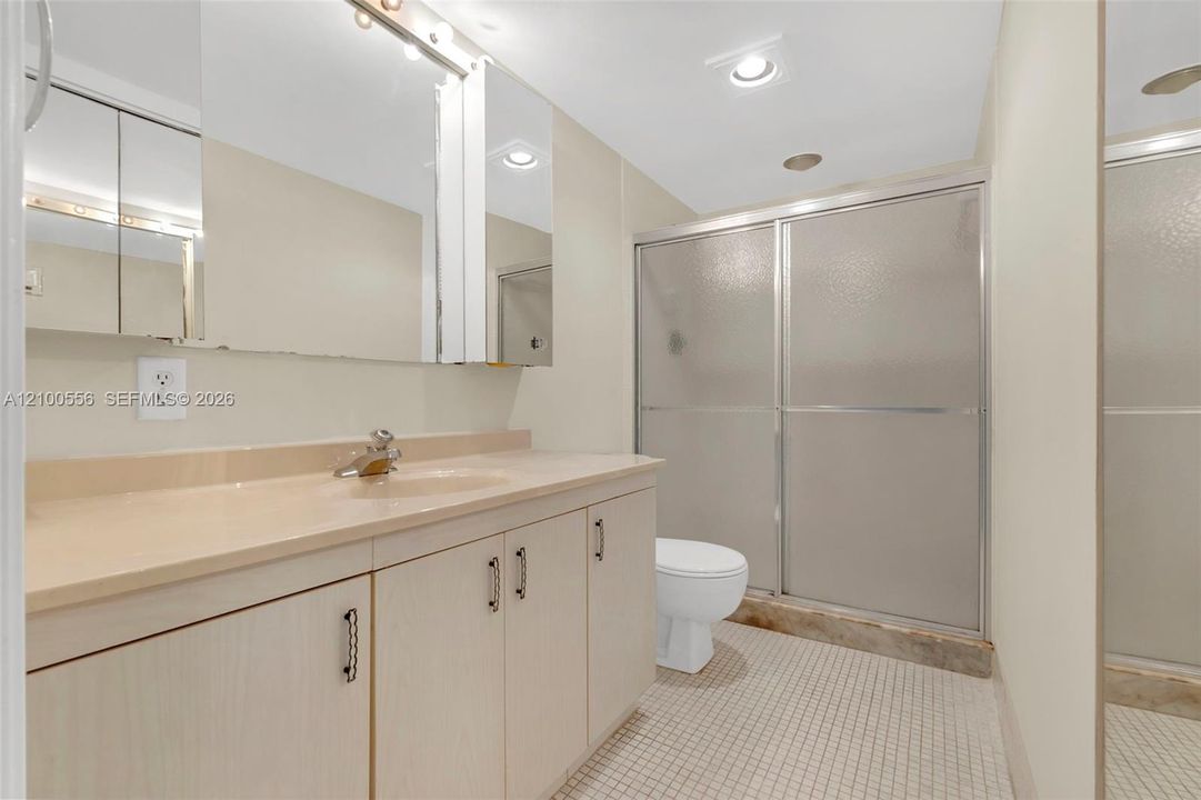 En Venta: $139,000 (2 camas, 2 baños, 1156 Pies cuadrados)