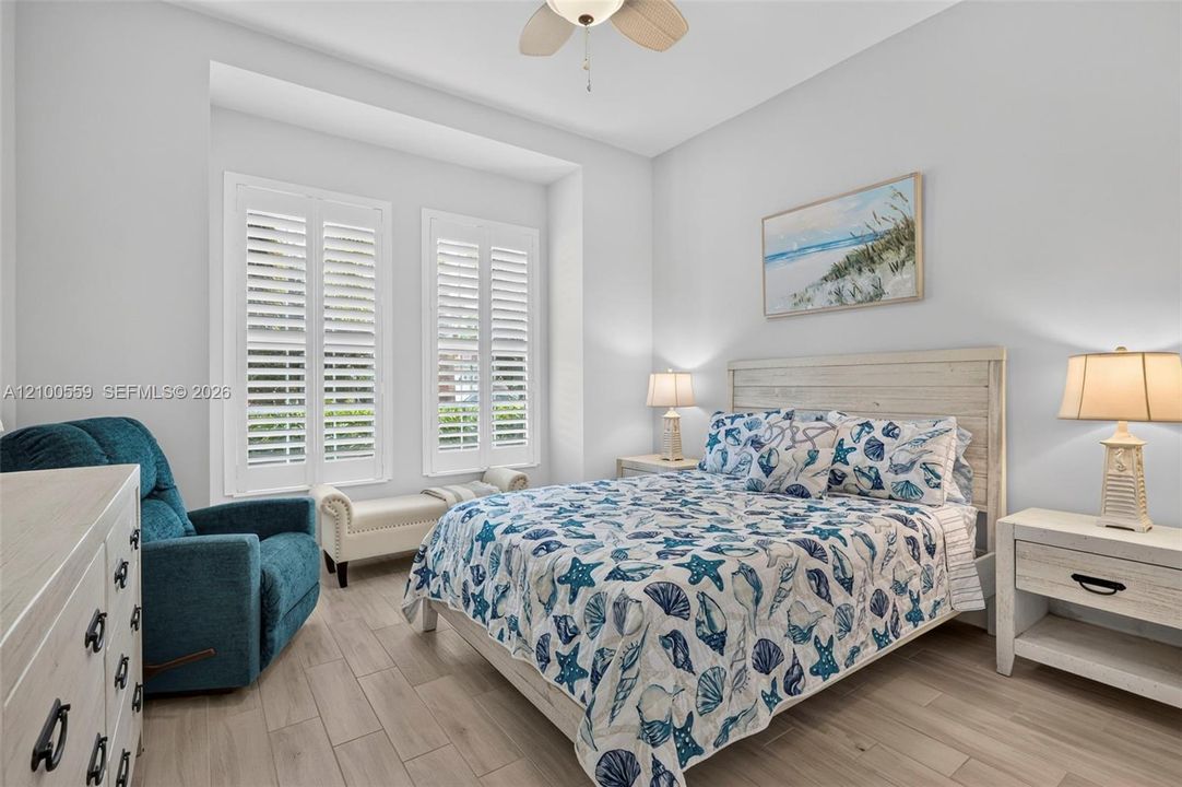 Guest bedroom
