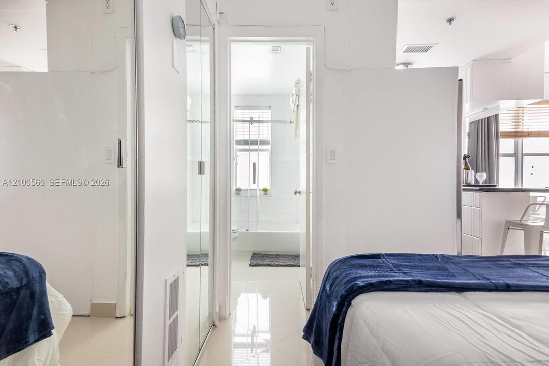 For Sale: $460,000 (0 beds, 1 baths, 440 Square Feet)