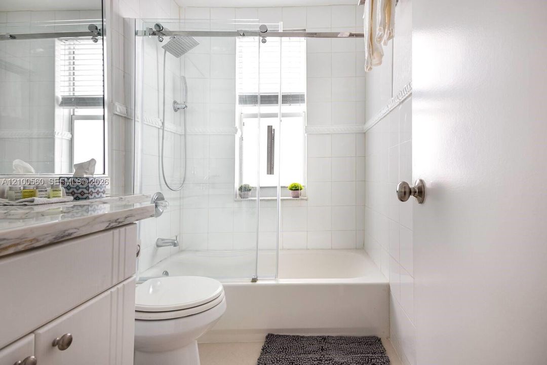 For Sale: $460,000 (0 beds, 1 baths, 440 Square Feet)