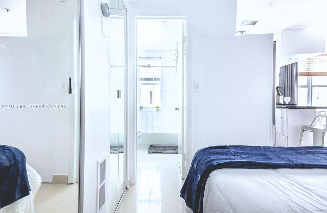 For Sale: $460,000 (0 beds, 1 baths, 440 Square Feet)