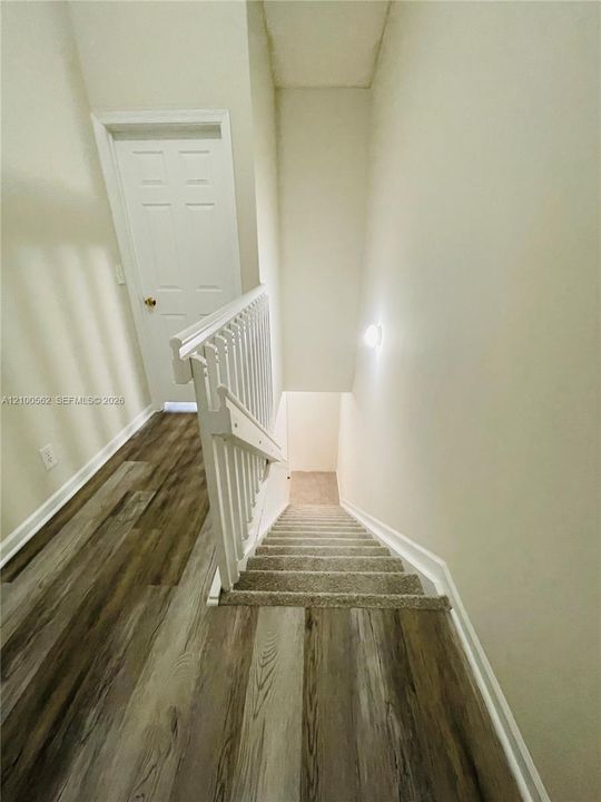В аренду: $2,150 (2 спален, 2 ванн, 1008 Квадратных фут)