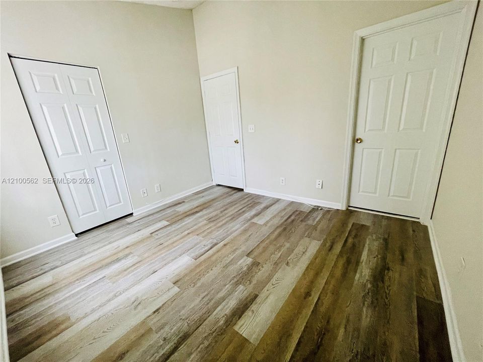 В аренду: $2,150 (2 спален, 2 ванн, 1008 Квадратных фут)