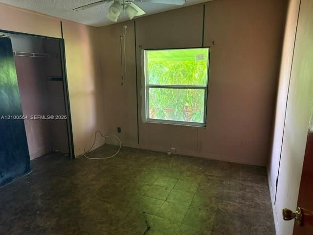 En Venta: $160,000 (3 camas, 2 baños, 1690 Pies cuadrados)