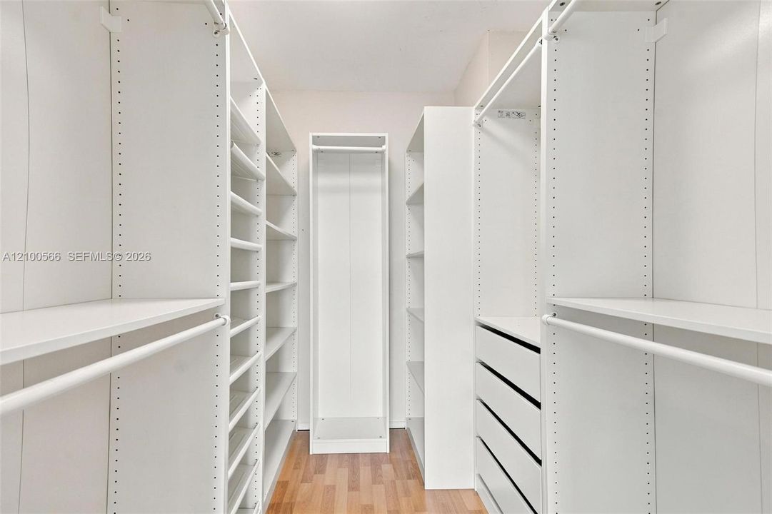 En Venta: $189,000 (1 camas, 1 baños, 915 Pies cuadrados)