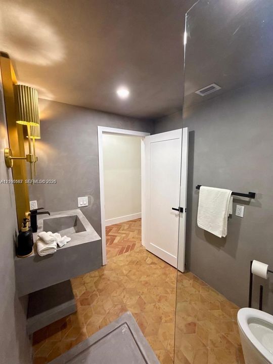 En Venta: $2,200,000 (0 camas, 0 baños, 3400 Pies cuadrados)