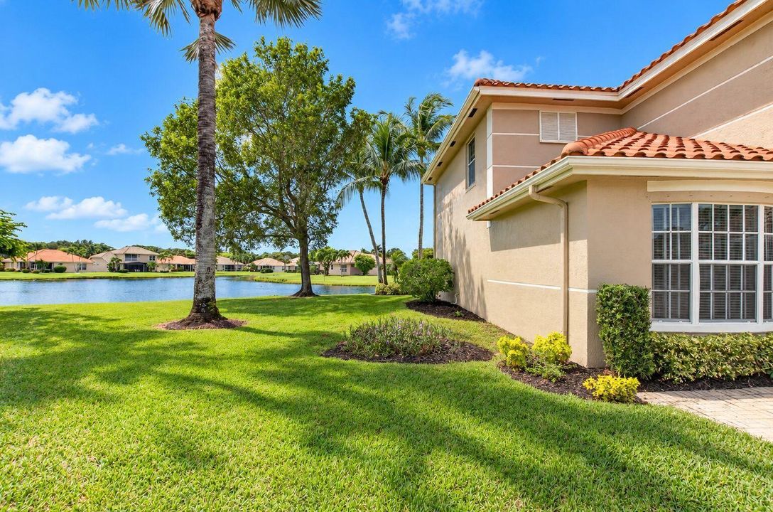 Large Side Yard