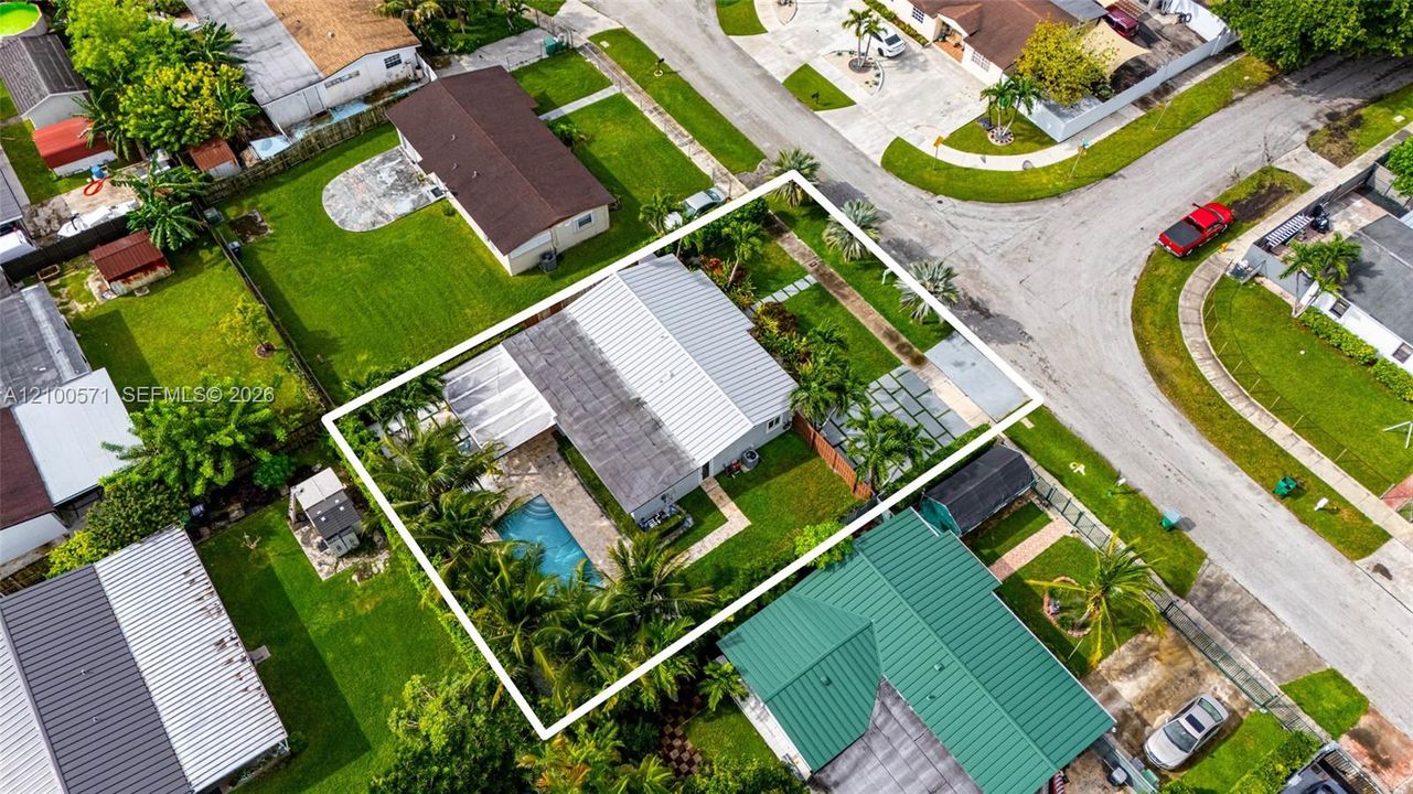 На продажу: $619,000 (3 спален, 2 ванн, 1638 Квадратных фут)
